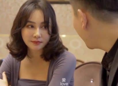 Người tình cũ mời gọi trước ngày cưới